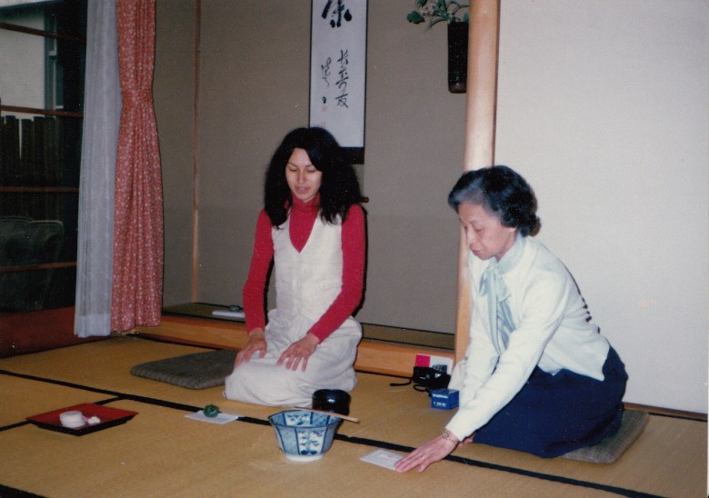 mum-in-gifu-tea-ceremony